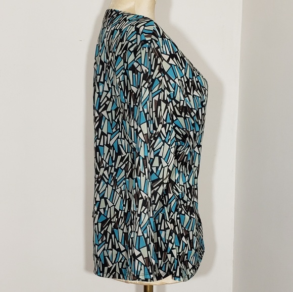 Elementz geometric print faux wrap top size Large - Picture 4 of 8